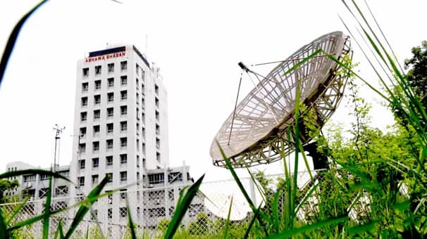 বৃষ্টি-বজ্রপাতের আভাস