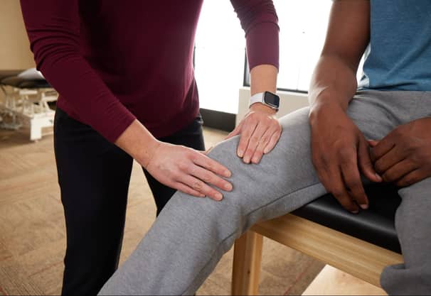New Knee Arthritis Procedure Relieves Pain Without Surgery in Trial Results
