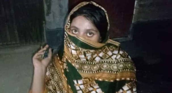 জামিনে মুক্তি পেয়ে গভীর রাতে প্রেমিকের বাড়িতে দুই সন্তানের জননী ঝিনাইদহ