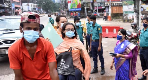 রাজধানীতে প্রয়োজন ছাড়াই রাস্তায়, গ্রেপ্তার ৬১৮