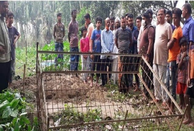 ময়নাতদন্তের ভয়ে কবর খুঁড়ে নারীর মরদেহ চুরির চেষ্টা