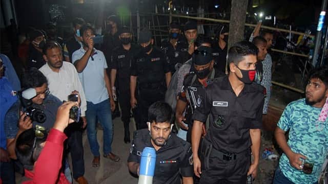 জনসমাগম ঠেকাতে মাঠে নেমেছে র্যাব, অযথা ঘুরলেই ব্যবস্থা