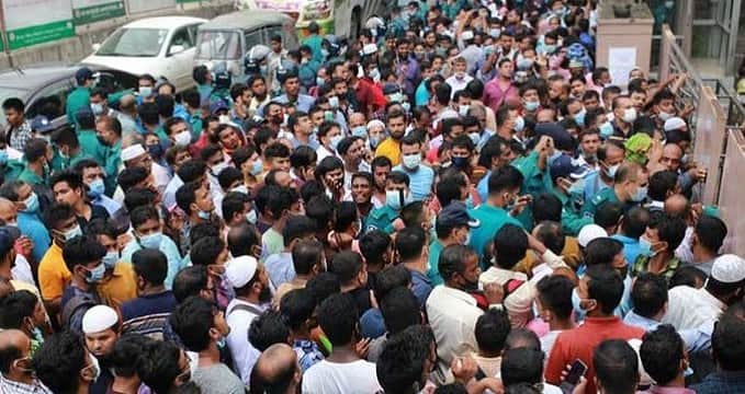 হাজারো প্রবাসীর ভিসার মেয়াদ শেষ আজ, হতাশায় প্রবাসীরা