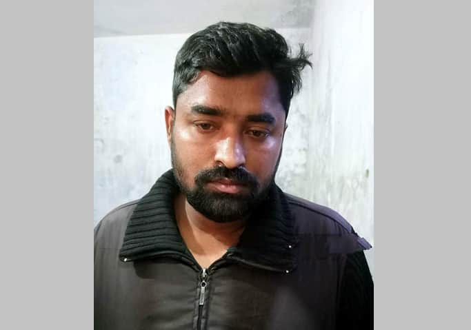 র্যাব-ডিএসবি পরিচয়ে সাকিবের ৩ বিয়ে, এক বউয়ের টাকায় চালাতেন অন্য বউ!