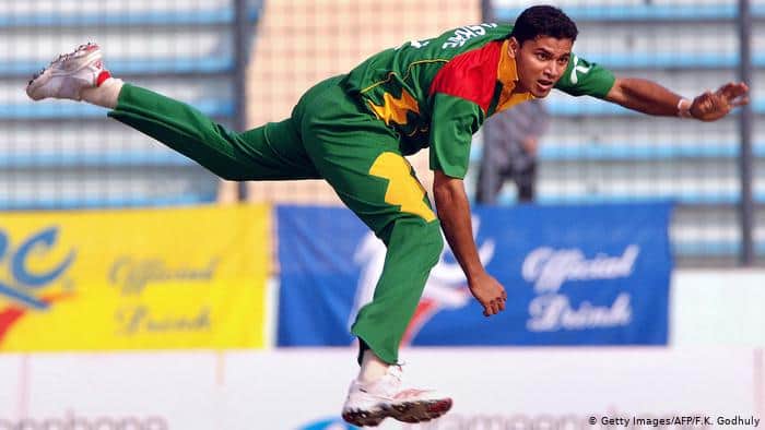 করাচিতেই হোক ক্যাপ্টেন মাশরাফীর অবসর