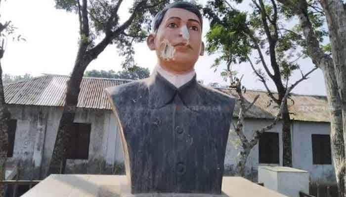 কলেজ কমিটি নিয়ে কোন্দলের জেরে বাঘা যতীনের ভাস্কর্য ভাঙচুর : পুলিশ