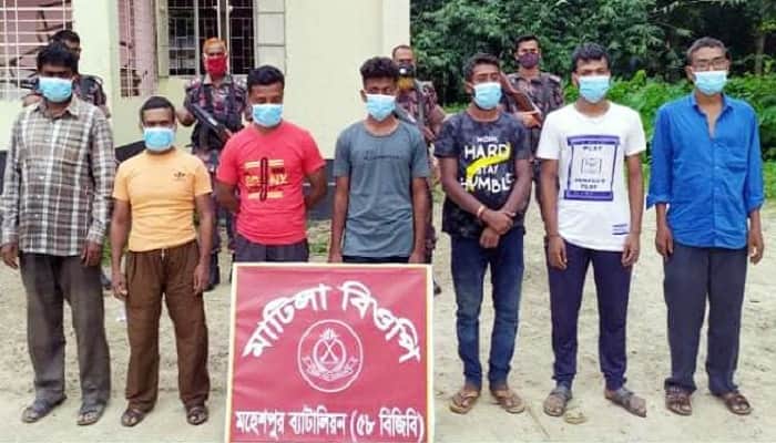 ভারত থেকে অবৈধভাবে অনুপ্রবেশের সময় আটক ৭