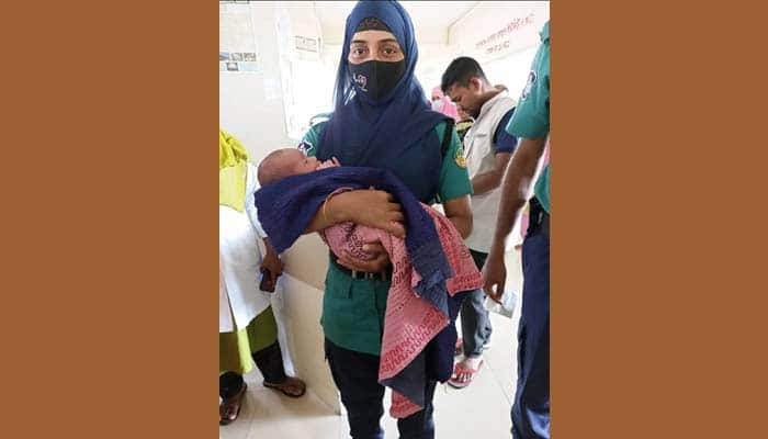 গাজীপুর সমাজসেবা অধিদপ্তরের উপপরিচালক এস এম আনোয়ারুল করিম জানান, শিশুটির মা মানসিকভাবে অসুস্থ। একদিন শিশুকে দুধ পান করিয়ে আরে ফিরে আসেনি। শিশুর পিতারও কোনো সন্ধান পাওয়া যায়নি। এ অবস্থায় বিষয়টি গাজীপুরের জেলা প্রশাসক আবুল ফাতে মোহাম্মদ শফিকুল ইসলামকে জাননো হয়। এ নিয়ে তিনি গাজীপুর জেলা শিশু কল্যাণ বোর্ডের সভা আহ্বান করেন। সভায় শিশুটিকে রাজধানীর আজিমপুরে সমাজসেবা অধিদপ্তর পরিচালিত ‘ছোট্ট মনি নিবাসে’ পাঠানো সিদ্ধান্ত হয়। সিদ্ধান্ত অনুযায়ী শিশুটিকে শনিবার দুপুরে ‘ছোট্ট মনি নিবাসে’ পাঠানো হয়েছে। তিনি আরো বলেন, মা সুস্থ হয়ে যদি শিশুটিকে ফিরে পেতে চান তবে তিনি তার সন্তান ফিরে পাবেন। এছাড়া কোনো সামর্থবান ব্যক্তি যদি শিশুটির দায়িত্ব নিতে চান, তাহলে আইনি প্রক্রিয়া অবলম্বন করে নিতে পারবেন।