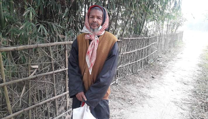 ভিক্ষা করে জীবন চলে সাবেক অধ্যক্ষের
