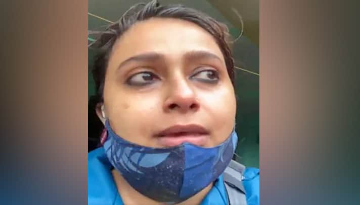 ইয়াসের তাণ্ডব থেকে রক্ষা টিভি সঞ্চালিকার, জানালেন ভয়ঙ্কর অভিজ্ঞতা (ভিডিও)
