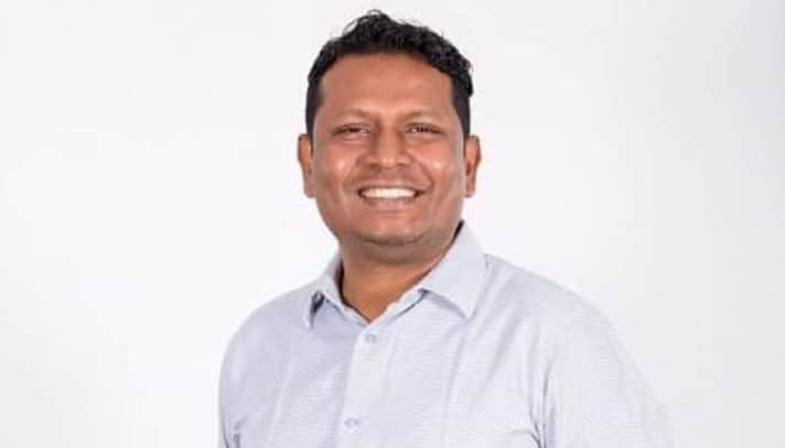 আইফোনের জন্য জমানো টাকা কিডনি রোগীকে দিলেন চিকিৎসক