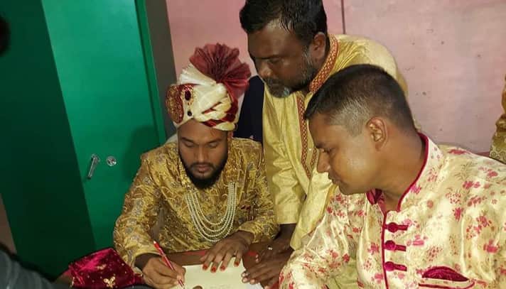 দুপুরে দিলেন মুচলেকা, রাতে ‘শিশু বউকে’ নিয়ে গেলেন স্বামী