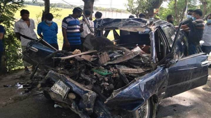 যশোরে ট্রাকের ধাক্কায় ৪ ব্যবসায়ীর প্রাণহানি