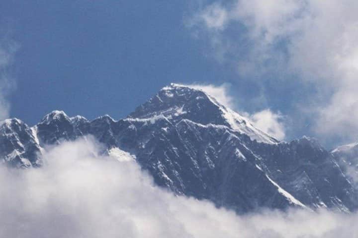মাউন্ট এভারেস্টের উচ্চতা আরও বাড়লো