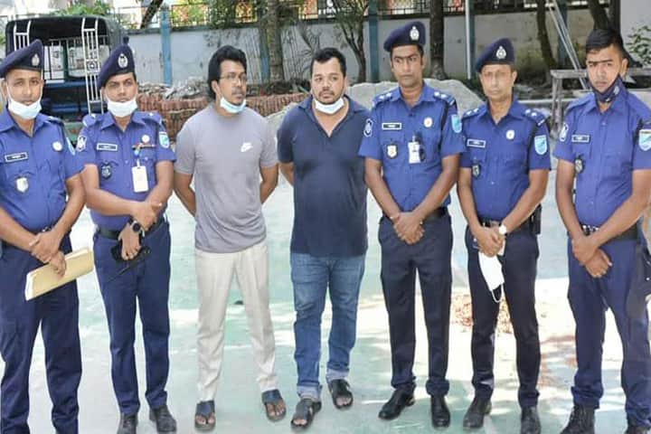 ৩০টি গ্রেপ্তারি পরোয়ানা নিয়ে আত্মগোপনে থাকা দুই ভাই গ্রেপ্তার