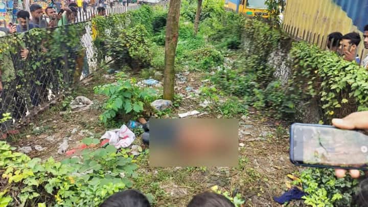 গাজীপুরের সড়ক বিভাজকের মাঝ মিলল যুবকের মরদেহ!