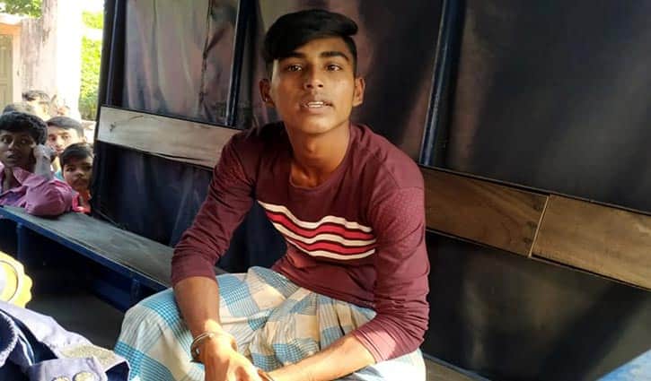 সিসি ক্যামেরায় পড়লো ধরা