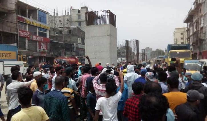 টঙ্গীতে ফের বেতনের দাবিতে শ্রমিক বিক্ষোভ