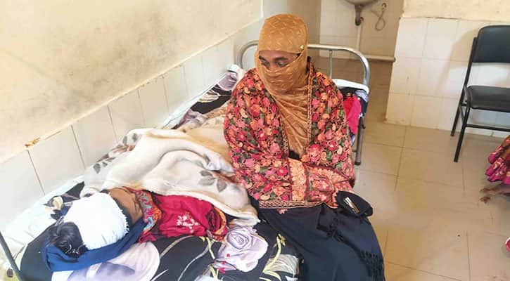 শাশুড়ির পরকীয়ার কথা ফাঁস করে বিপাকে অন্তঃসত্ত্বা গৃহবধূ