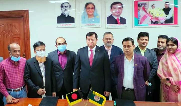 মানুষের মল থেকে সার তৈরিতে ৭০০ কোটি টাকার চুক্তি
