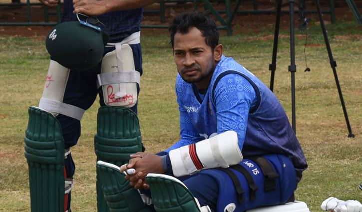 বাধ্য হয়ে মুশফিকের সিদ্ধান্ত বদল