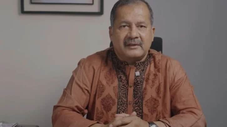 তথ্যমন্ত্রী