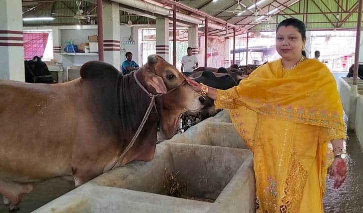 নারী উদ্যাক্তা ফারিয়া