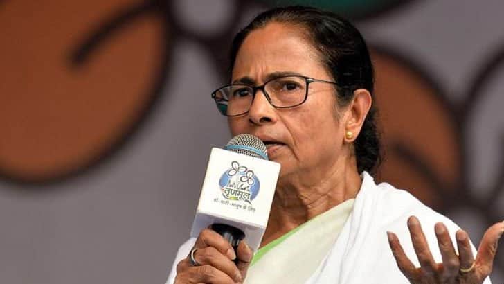 ফোনে হ্যালো নয়, বলুন ‘জয় বাংলা’: মমতা