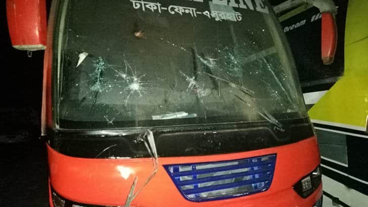 কোম্পানীগঞ্জে ফের উত্তেজনা, তিনটি বাস ভাঙচুর