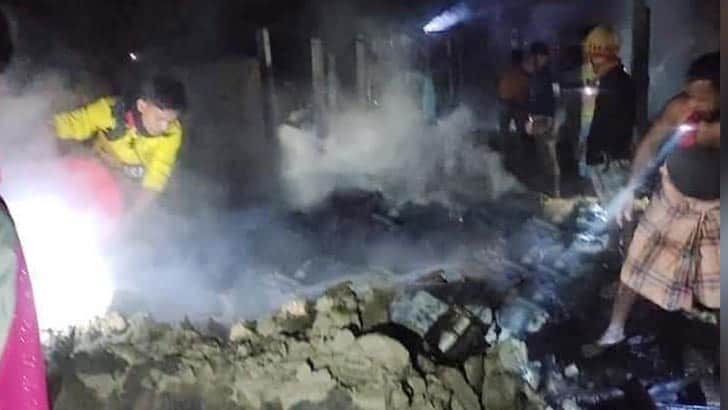 দরজা বন্ধ করে পাশের বাসায় মা, আগুনে পুড়ে ছাই ঘুমন্ত ভাইবোন