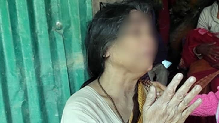 উঠানে ৫ ছেলের মরদেহ, মাটিতে লুটিয়ে পড়ে কাঁদছেন মা