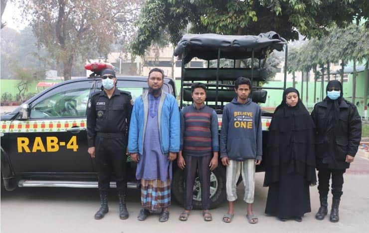 নারীসহ আনসার আল ইসলামের চার সদস্য গ্রেফতার