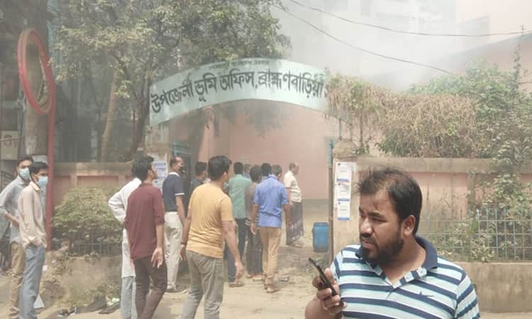 ব্রাহ্মণবাড়িয়ায় হেফাজতের তাণ্ডব, বিভিন্ন প্রতিষ্ঠানে ভাঙচুর-অগ্নিসংযোগ