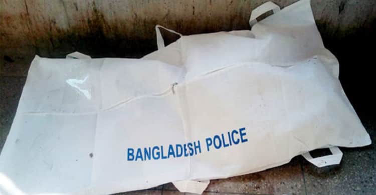 স্ত্রীর ব্যাডমিন্টন ব্যাটের আঘাতে স্বামীর মৃত্যু