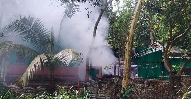 আটক