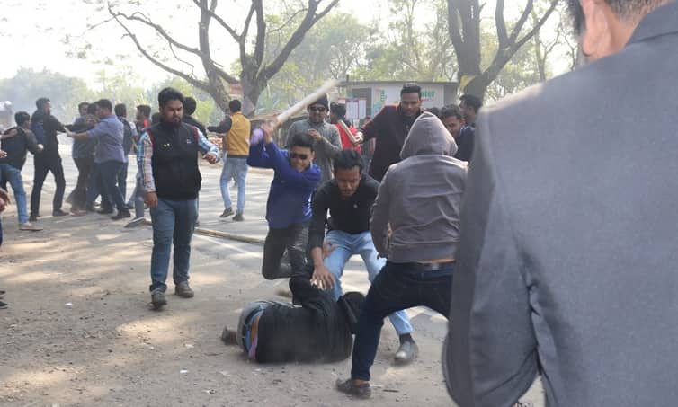 ইবিতে ছাত্রলীগের মারামারিতে আহত ১০