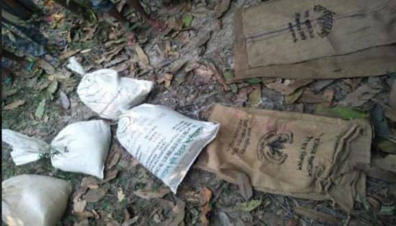 জঙ্গলে পড়ে ছিল গরিবের চাল