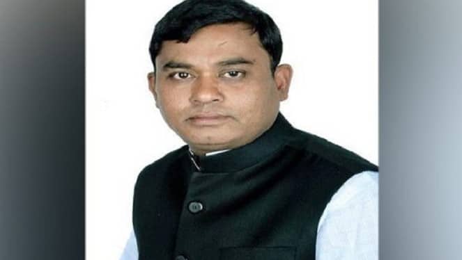 ‘পাঠাকাণ্ডে’ আওয়ামী লীগ নেতাসহ ১০ জন আসামি