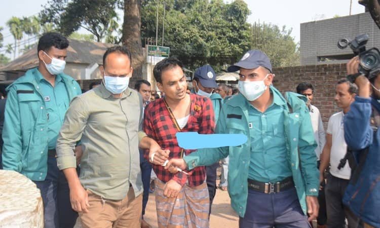 রংপুরে বিপুল পরিমাণ মাদকসহ পুলিশের এএসআই আটক