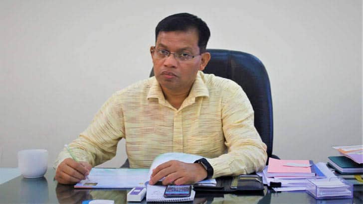 পরীক্ষা নিতে ইউজিসির কাছ থেকে লিখিত পারমিশন নিব : কুবি উপাচার্য