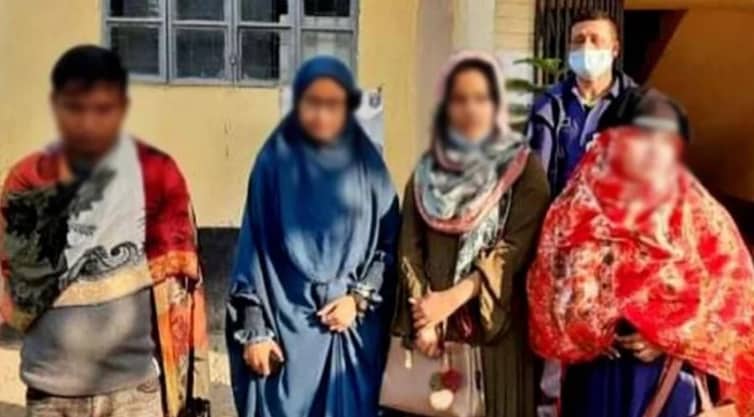 আবাসিক হোটেলে অসামাজিক কার্যকলাপ, তিন নারীসহ গ্রেফতার ৪