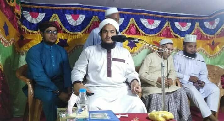স্ত্রী ও শ্বশুর-শাশুড়িকে পিটিয়ে ওয়াজ করতে গেলেন মসজিদের এই খতিব