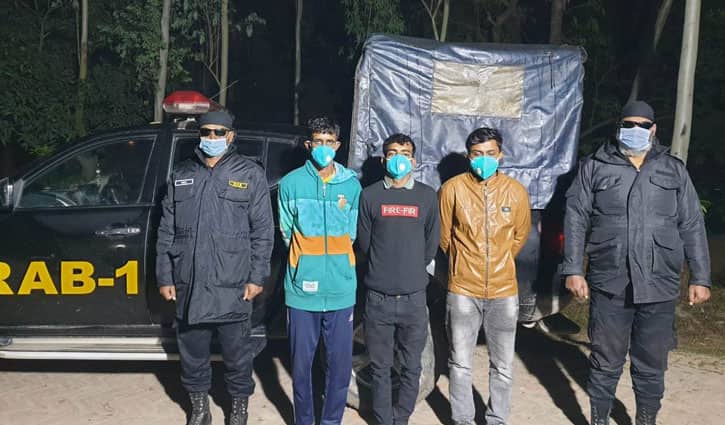 গাজীপুরে ছিনতাইকারীসহ অজ্ঞান পার্টির ৭ সদস্য আটক
