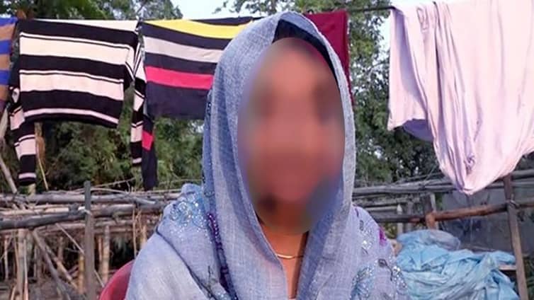 শারীরিক সম্পর্কের পর বিয়েতে অস্বীকার, ৯ দিন ধরে প্রেমিকের বাড়িতে শিক্ষিকা