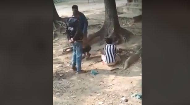 স্কুলের দপ্তরিকে গাছে বেঁধে পেটানোয় যুবলীগ নেতার বিরুদ্ধে মামলা