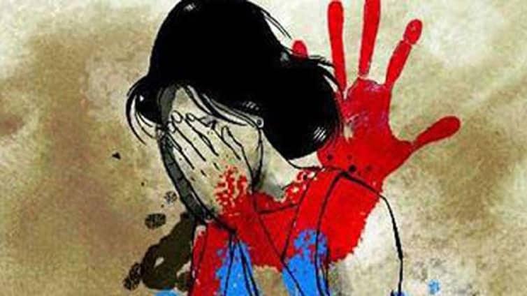 গন্তব্যে না, কিশোরীকে বাগানে নিয়ে গেলেন মোটরসাইকেলচালক