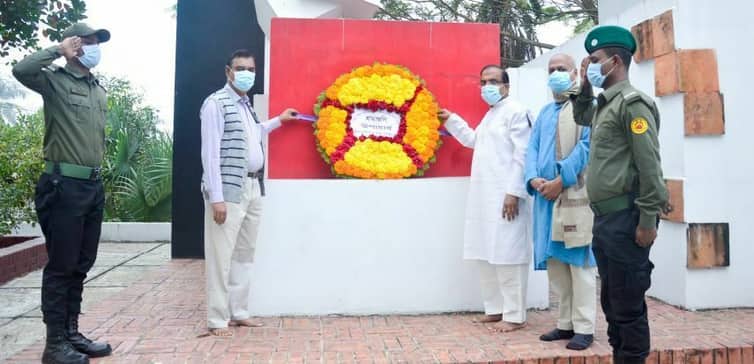 চুয়েটে মহান শহীদ দিবস ও আন্তর্জাতিক মাতৃভাষা দিবস পালিত