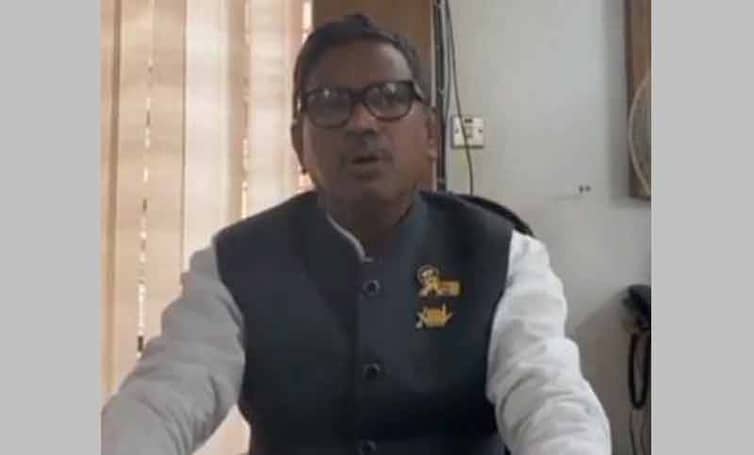 ফেসবুক লাইভে কাদের মির্জা, রক্তপাত-সংঘর্ষ বন্ধের প্রস্তাব