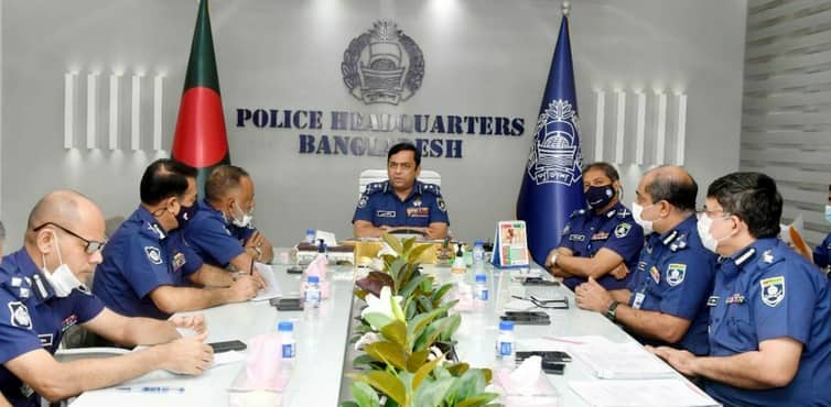 ঘরমুখো মানুষের চলাচল নির্বিঘ্ন করতে আইজিপি’র নির্দেশ