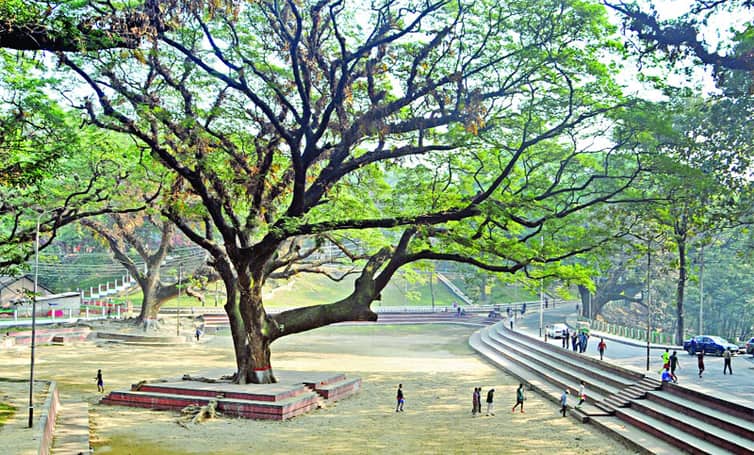 চট্টগ্রামের সিআরবি এলাকায় হাসপাতাল নির্মাণ, যে ব্যাখ্যা দিল রেলওয়ে